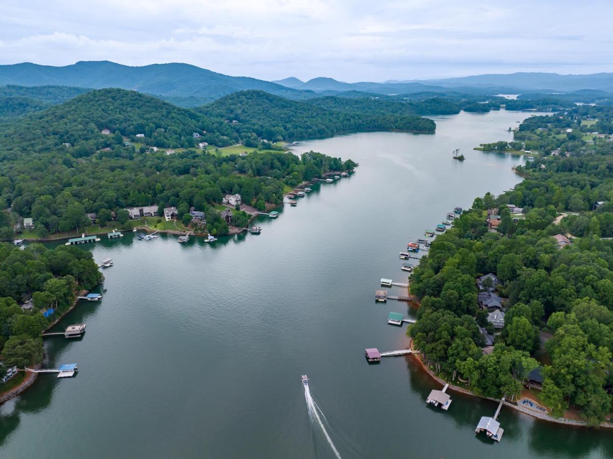 Retreat On The Lake ไฮอาวัสซี ภายนอก รูปภาพ